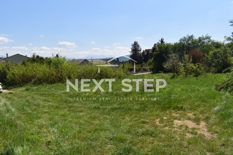 property-img